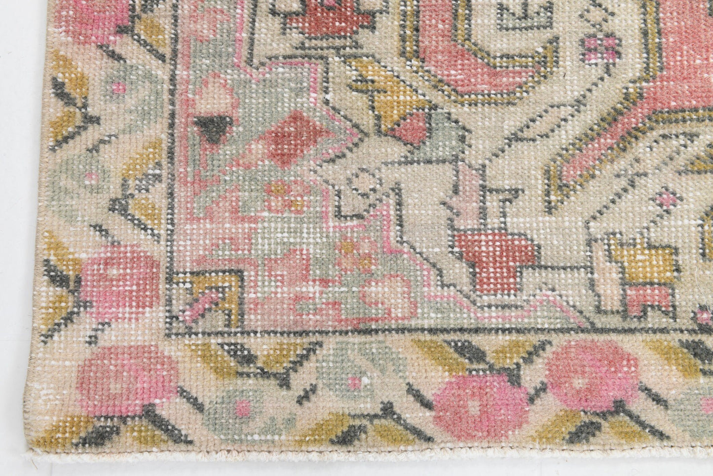 4' x 6' Pink Turkish Vintage Rug  |  RugReform