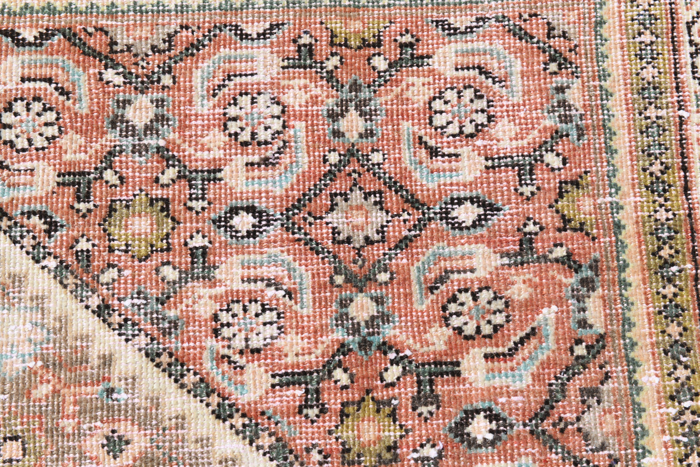 9'10" x 12'8" Vintage Persian Rug - 17734