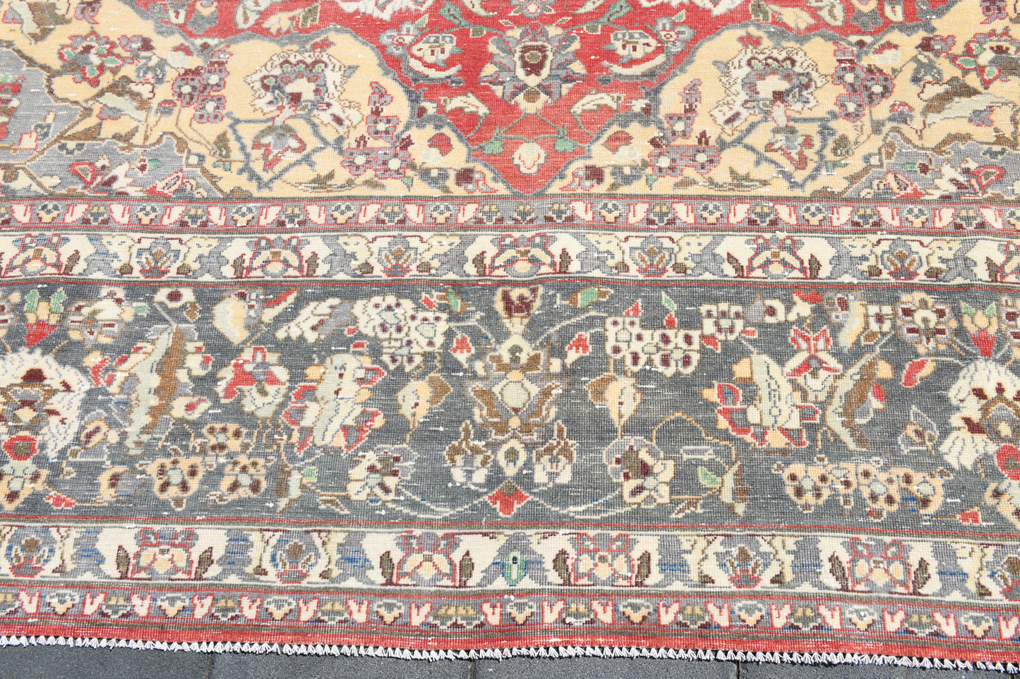 9'7" x 14'1" Vintage Persian Rug - 17976