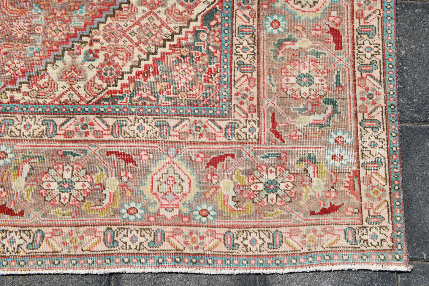 6'3" x 9'5" Vintage Persian Rug - 21901