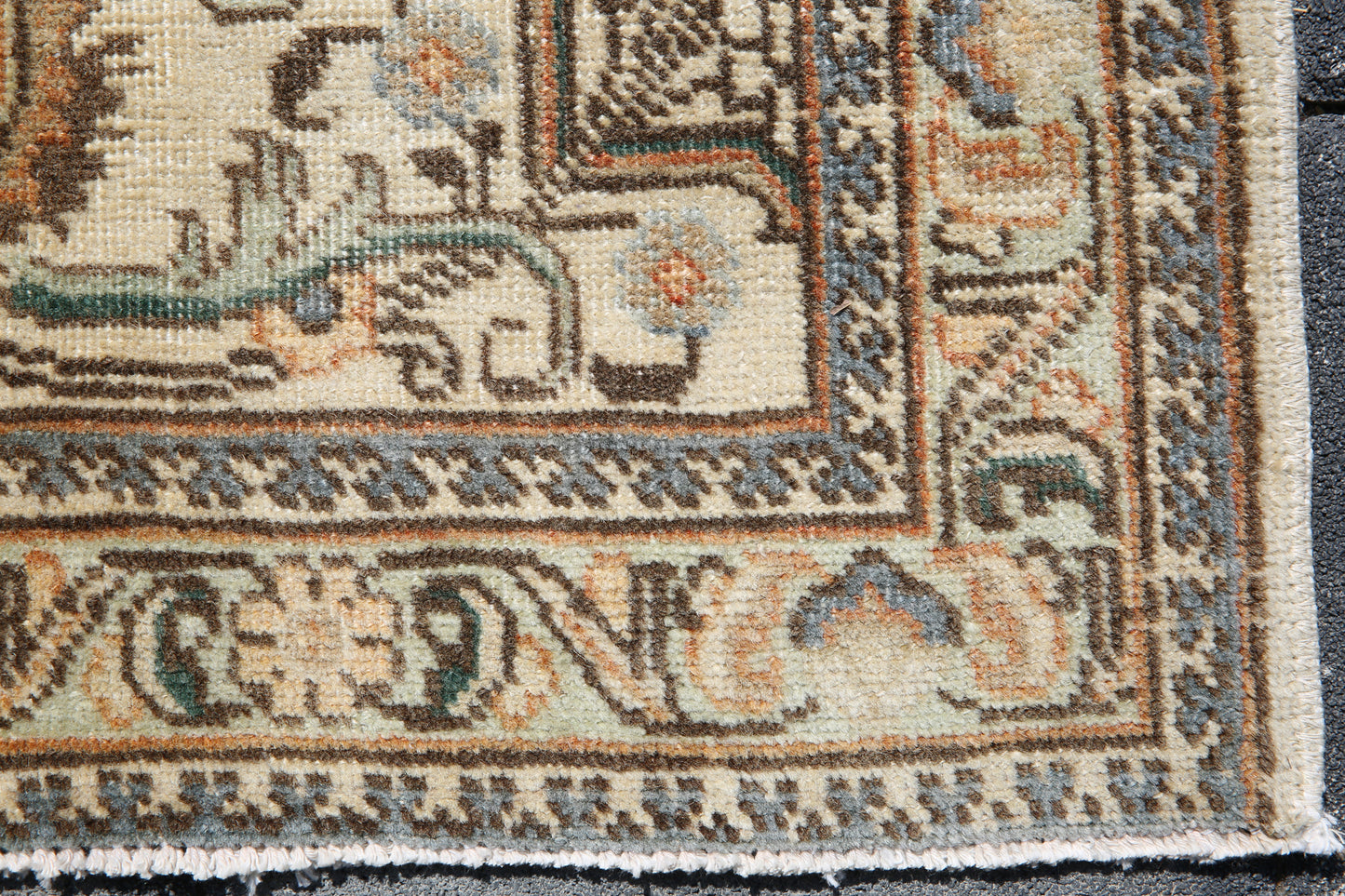 10'1" x 13'1" Vintage Persian Rug - 18758