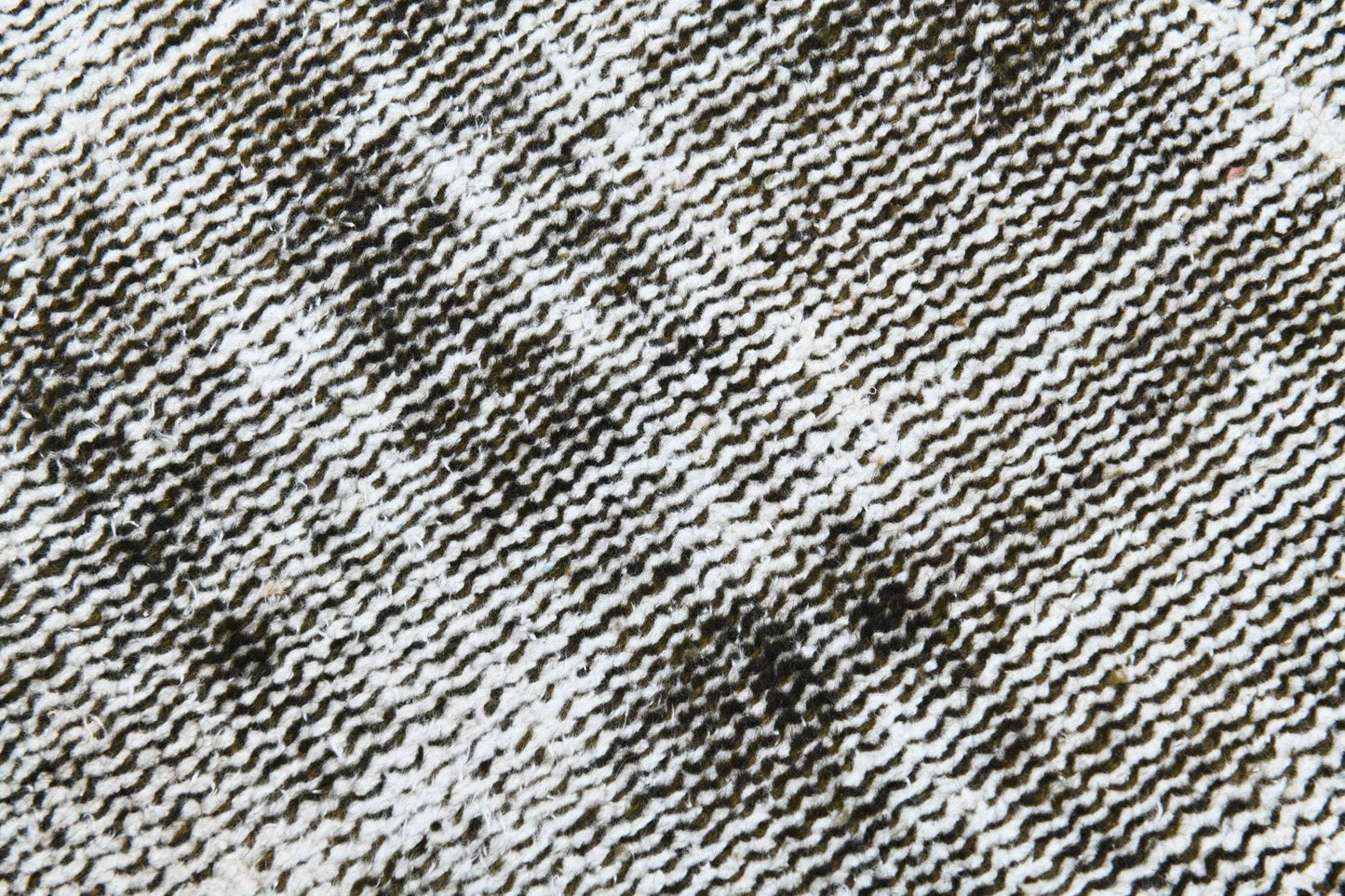 2' x 6' Vintage rug, Bathroom Vintage rug, Bedroom Vintage rug, Black-Gray Vintage rug, Camouflage Vintage rug, Cotton Vintage rug, Distressed Vintage rug, Kids Vintage rug, Living Room Vintage rug, Nursery Vintage rug, Vintage Runner, Wool Vintage rug, Vintage rug